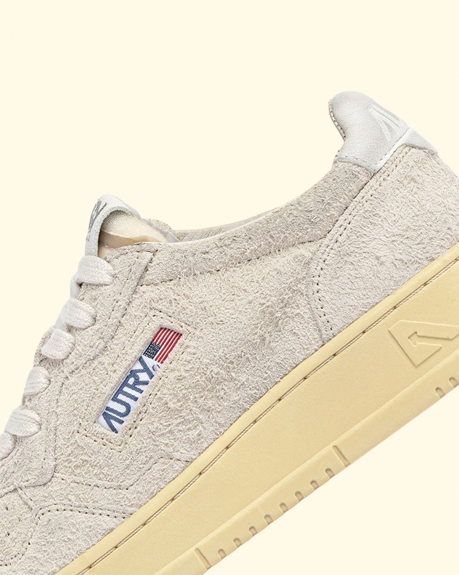 Women Autry Sneakers | Medalist Low Sneakers|Suede Sand