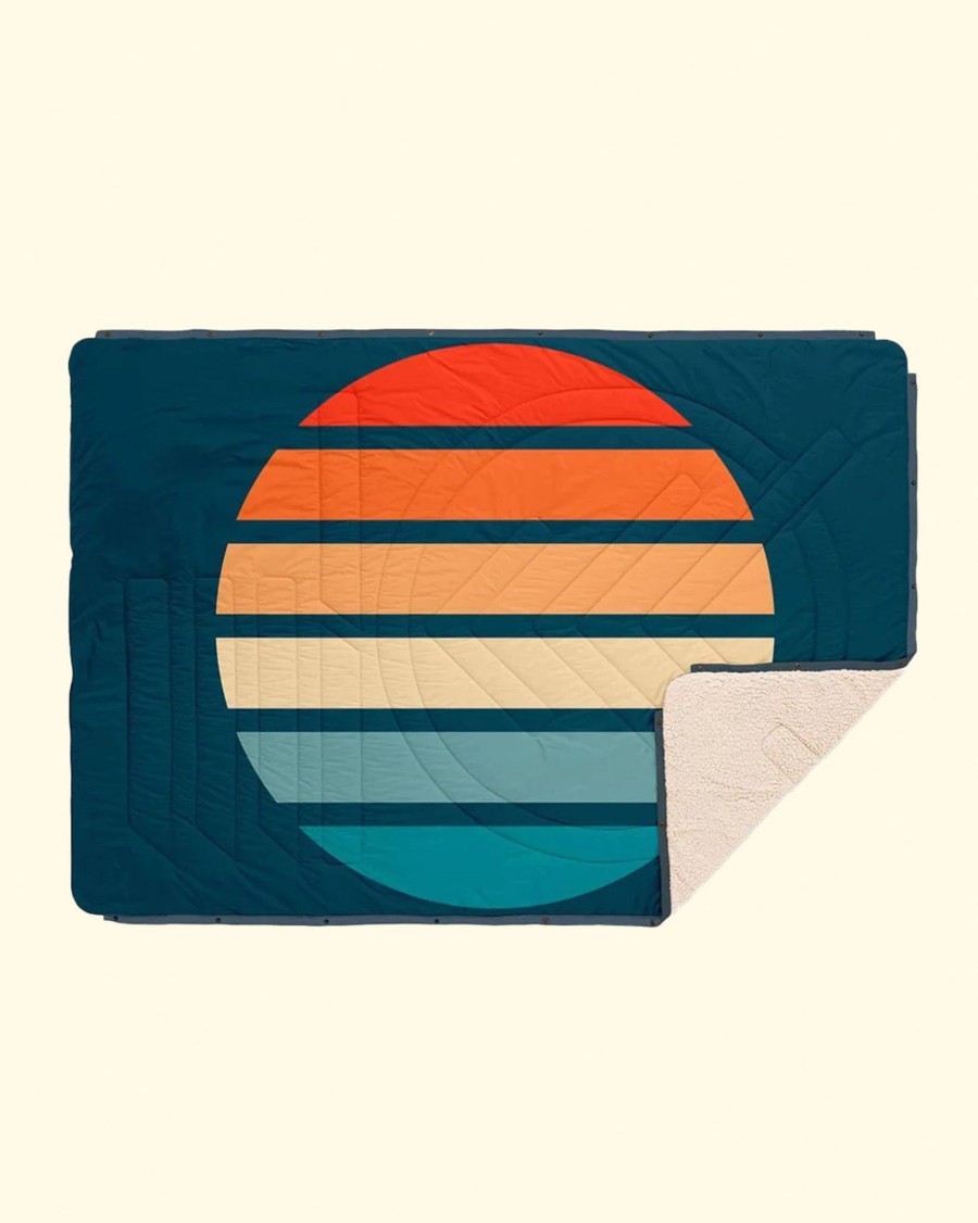 Home & Living Voited | Cloudtouch Outdoor Blanket|Sunset Stripes